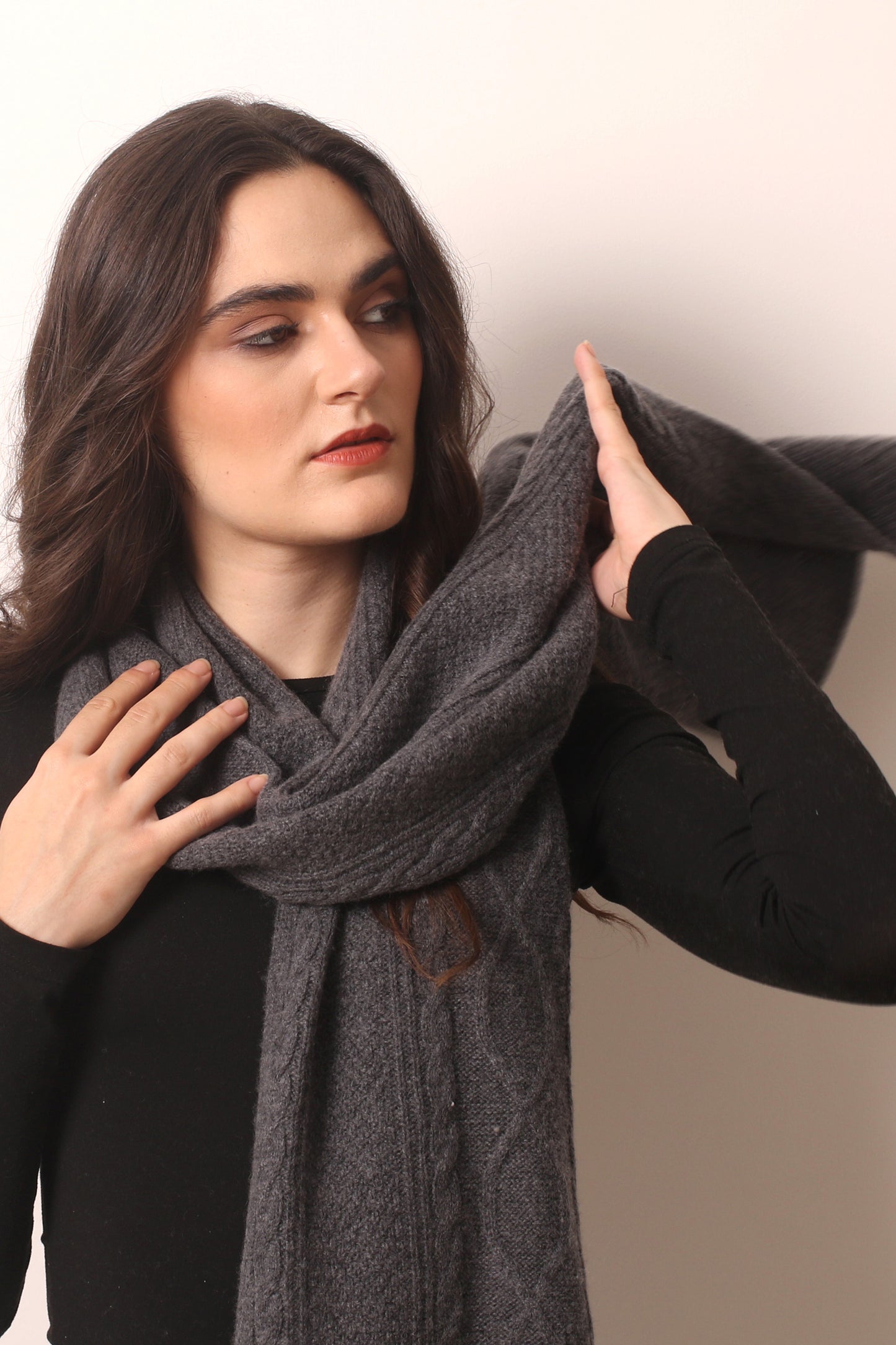 Dark Grey Cashmere Cable Knit Scarf 3- Pashma Women's