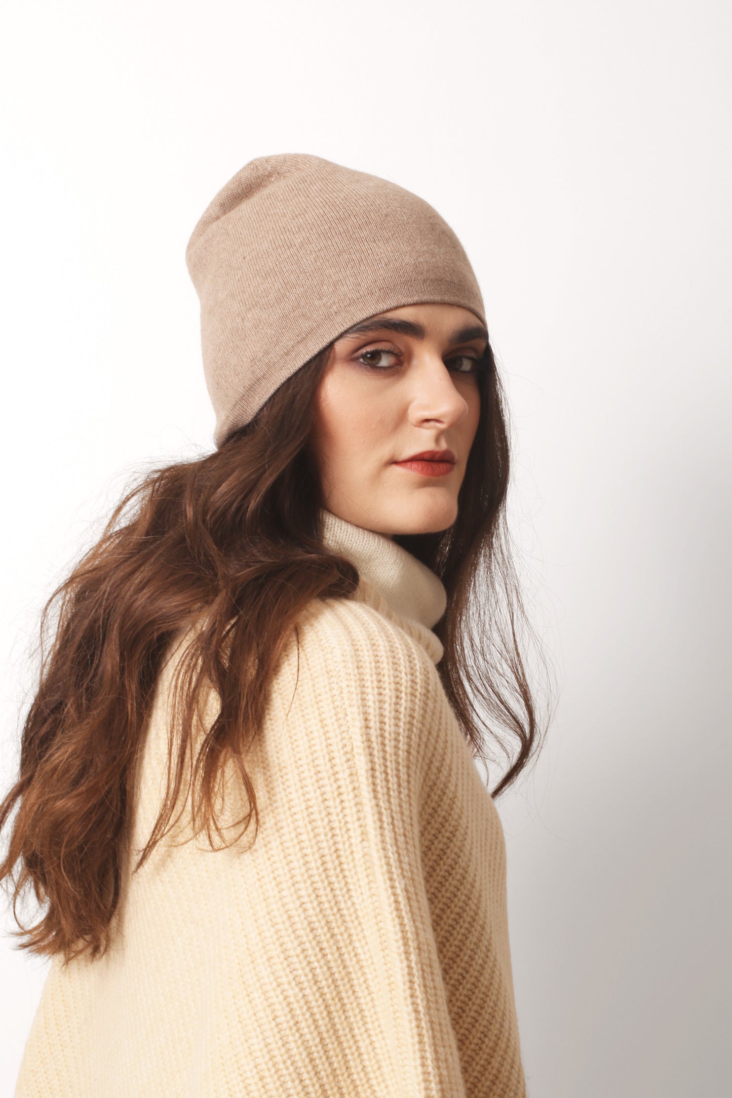 Fawn_Cashmere_Beanies_5-_Pashma_Women_s