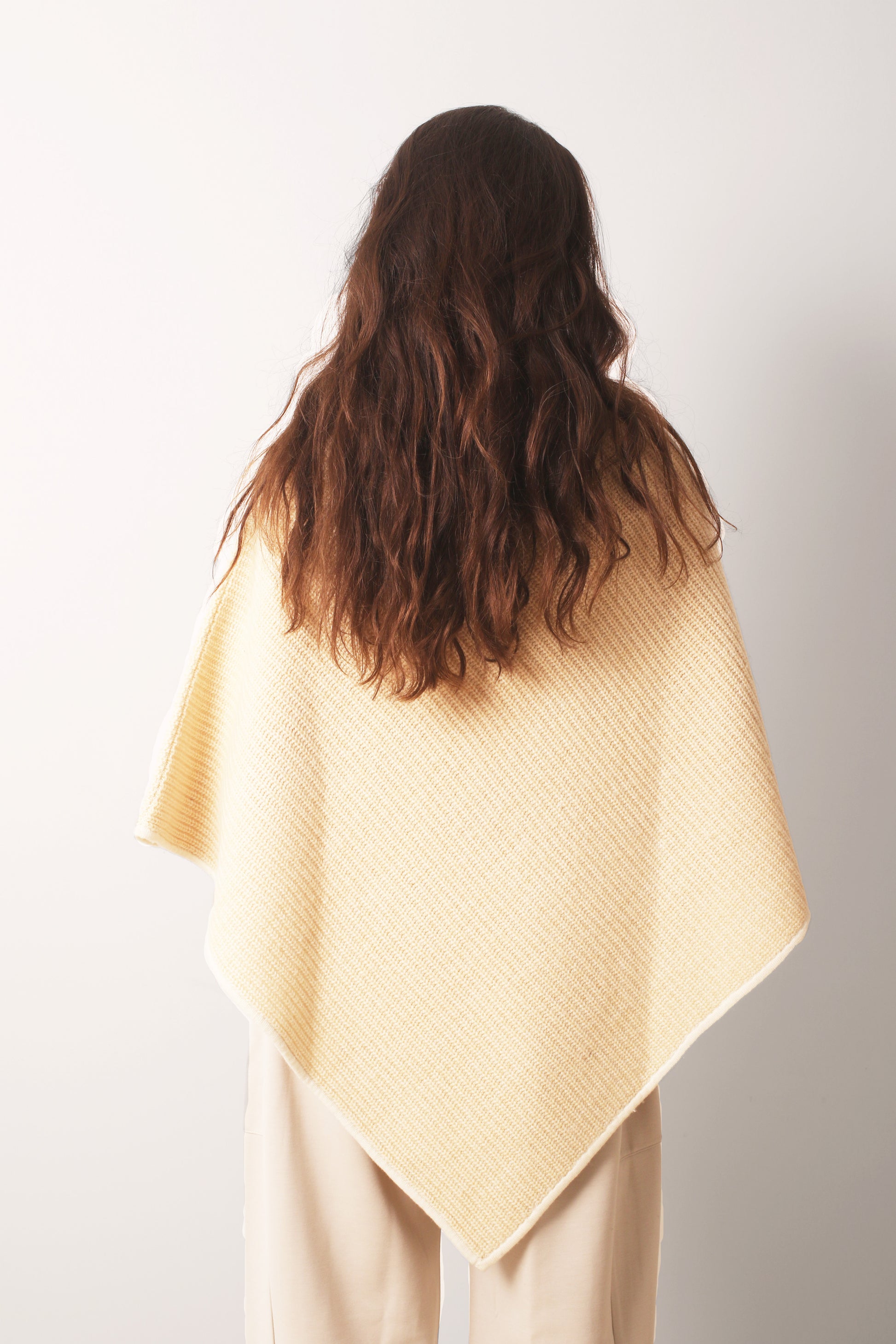 Beige_Ivory_Triangular_Poncho_4-_Pashma_Women_s