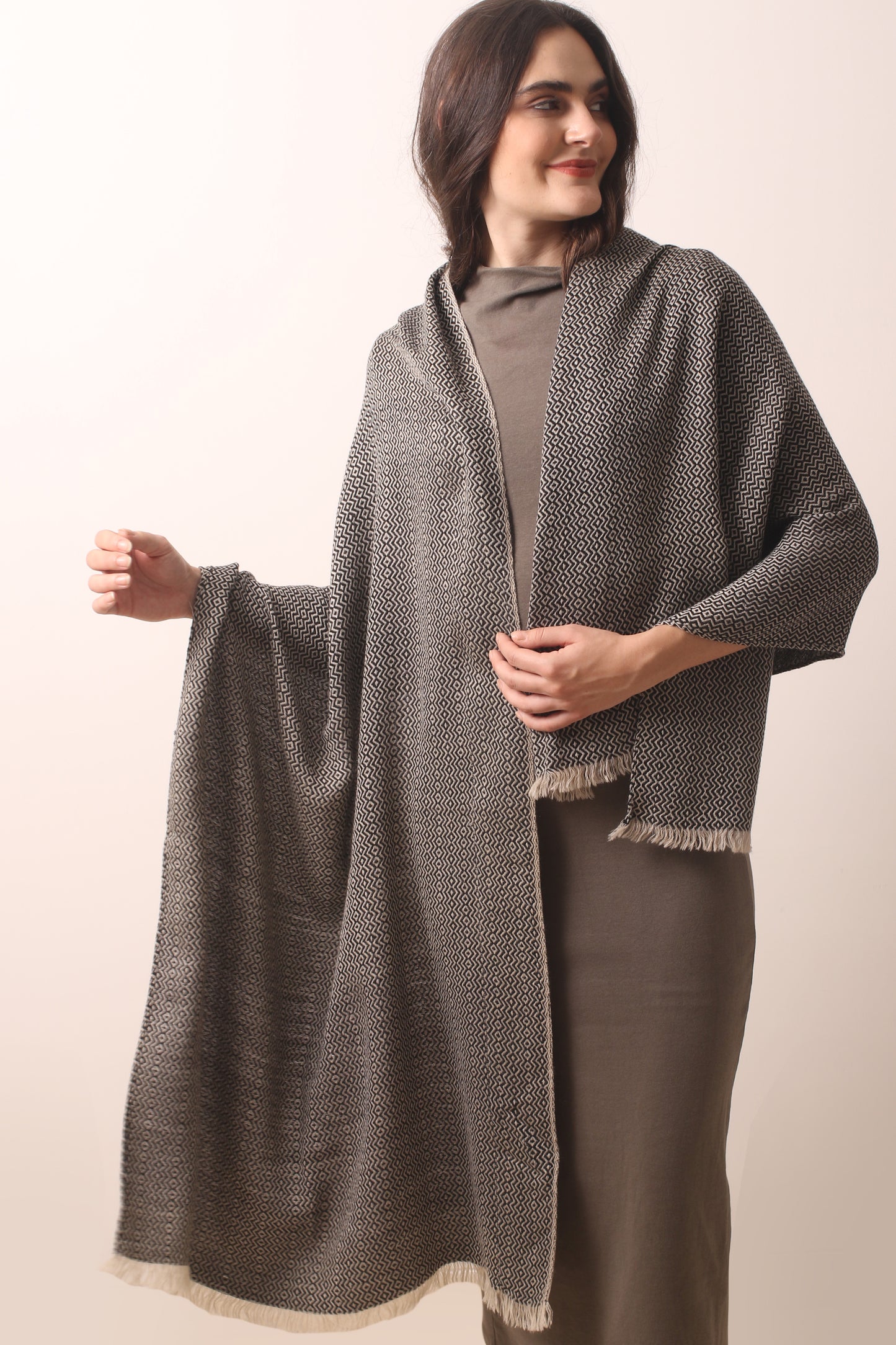 Black & White Bird's Eye Cashmere Scarf 5- Pashma Women's