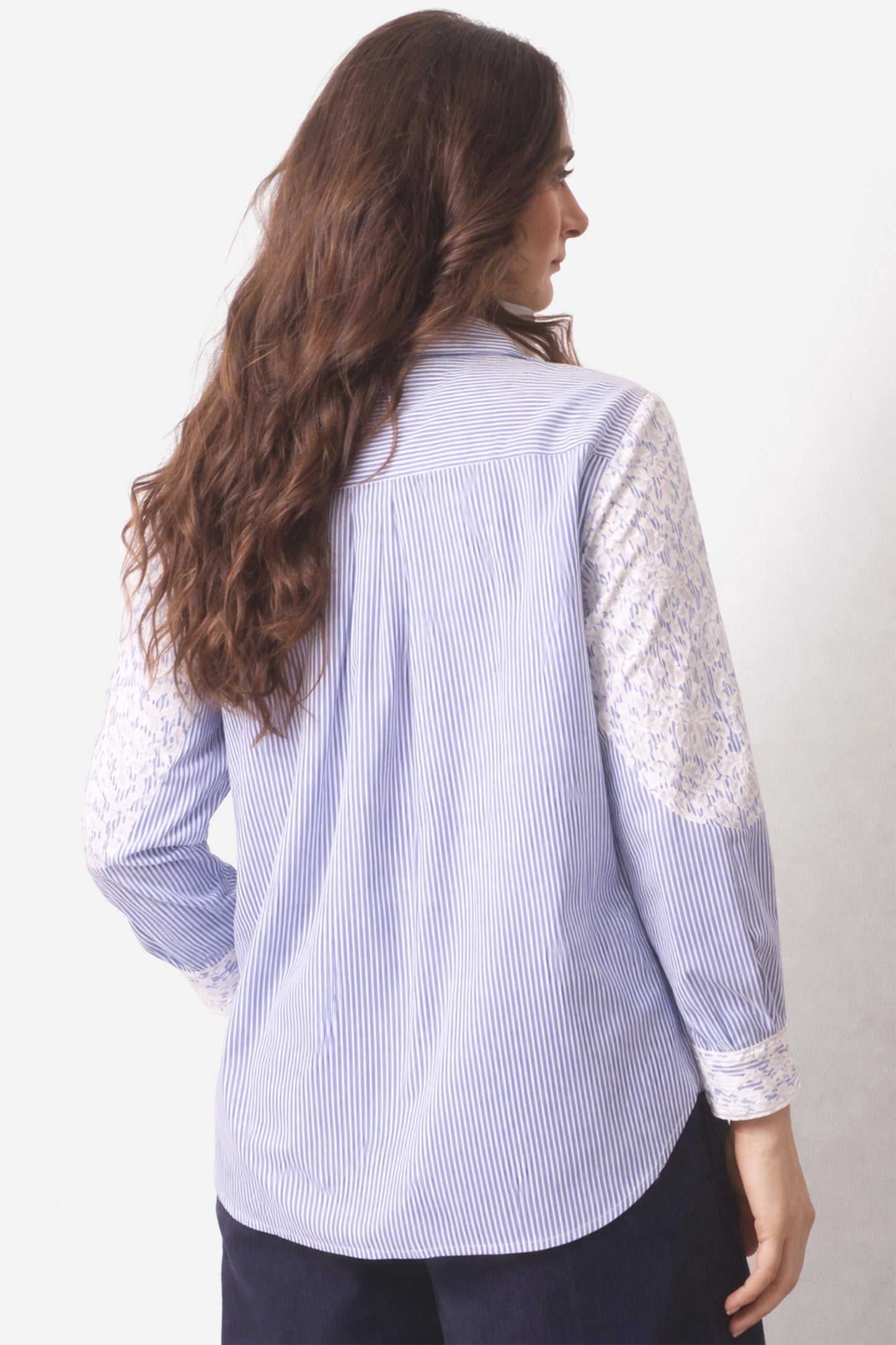 Blue_Strip_Lace_Panel_Shirt_4-_Pashma_Women_s_7e64616b-9b6f-4c84-8a5f-85453170a651