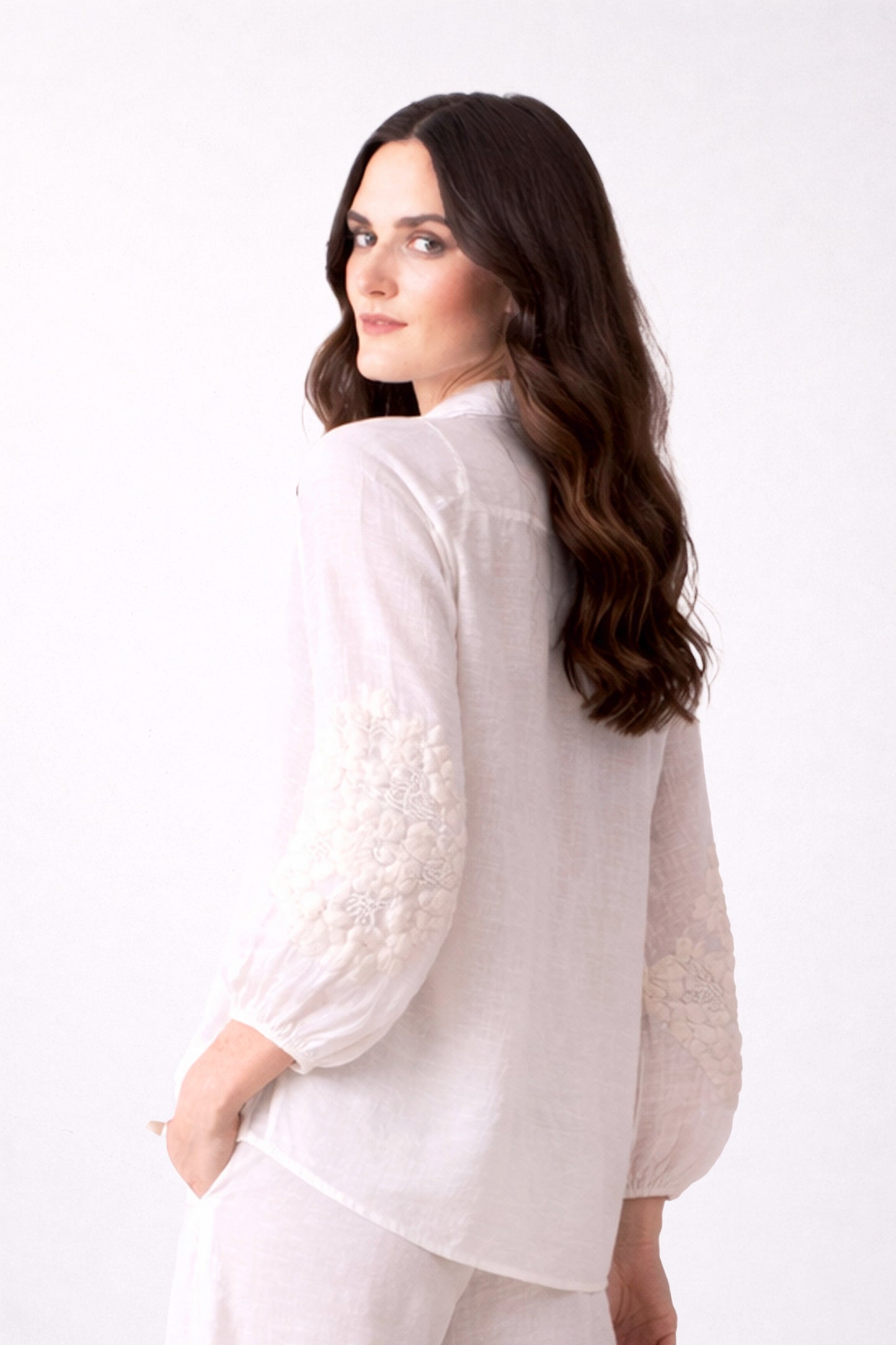 Buckley_Embroidered_Linen_Shirt_3-_Pashma_Women_s_879c513a-6be0-4156-ad3f-68f8dd5b9206