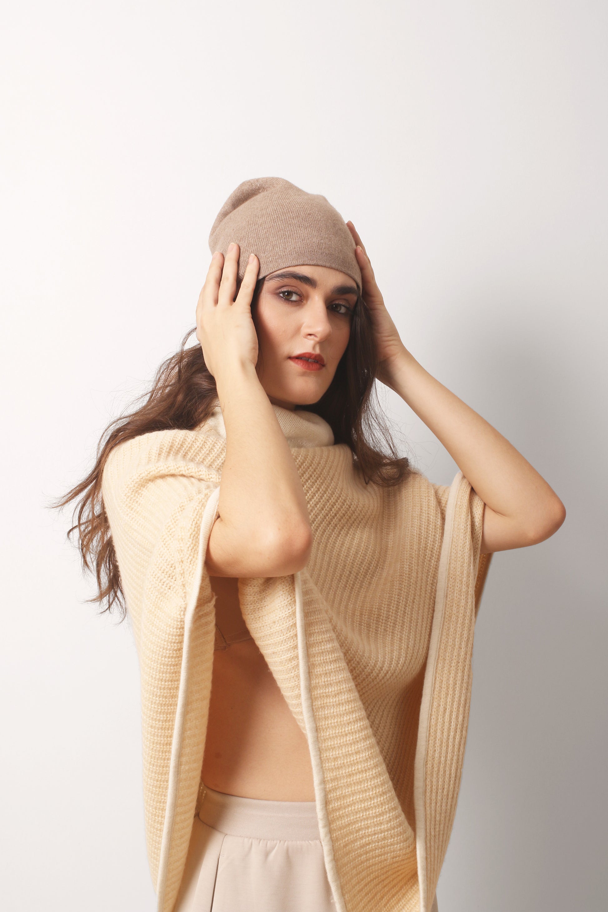 Fawn_Cashmere_Beanies_2-_Pashma_Women_s