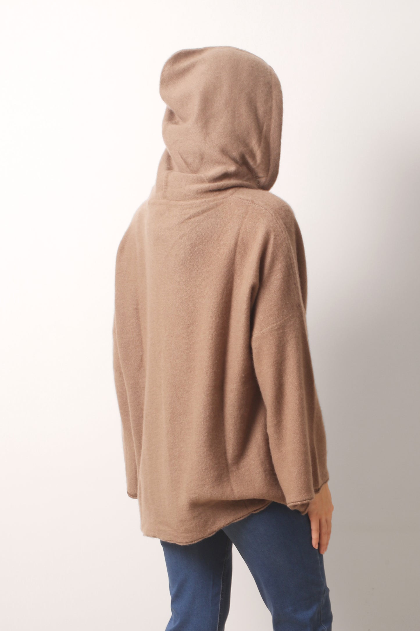 Fawn_Cashmere_Hoodie_2-_Pashma_Women_s_62695f8f-d4e1-48c5-a430-8f3aef47ba2f