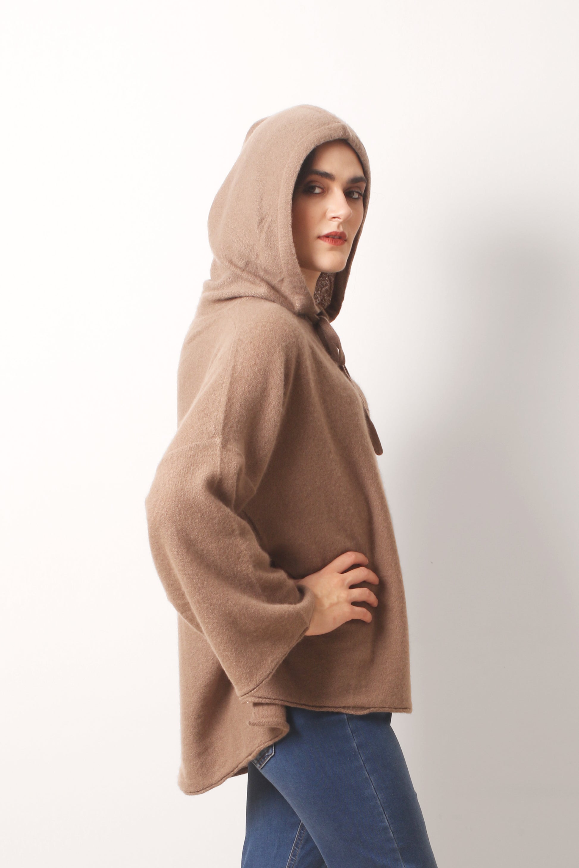 Fawn_Cashmere_Hoodie_3-_Pashma_Women_s_9f8f4d5c-f3d0-48be-a049-7220c1b50400