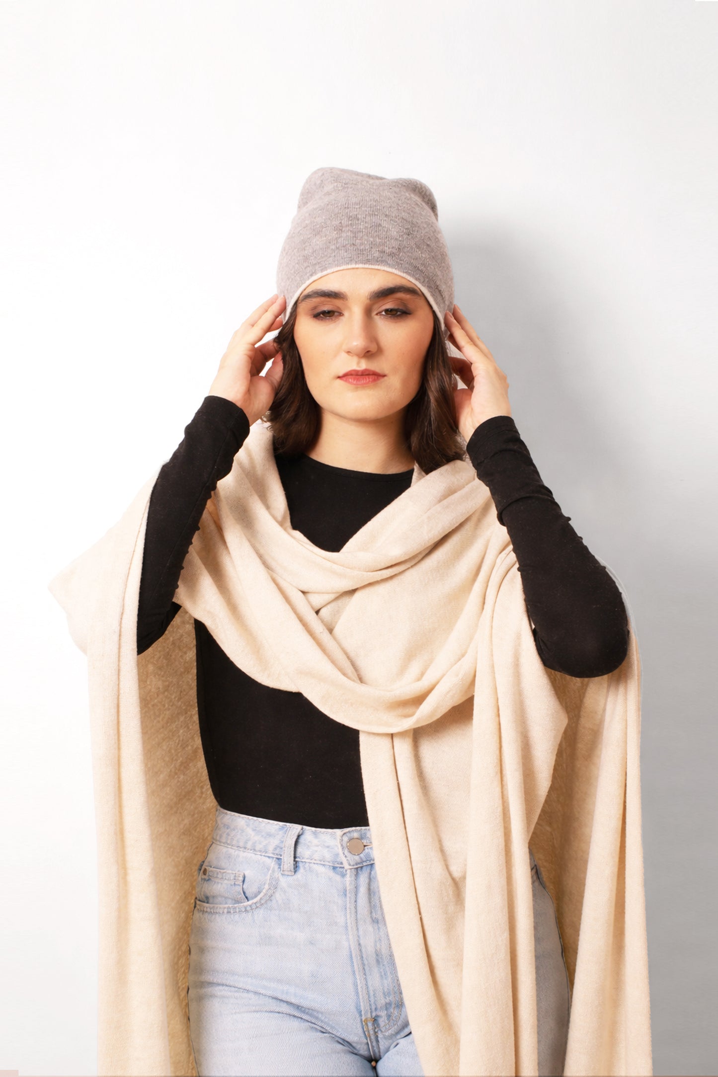 Grey_Cashmere_Beanie_1-_Pashma_Women_s_bbd6b6f1-14f3-487d-a9c0-6019a48fb02c