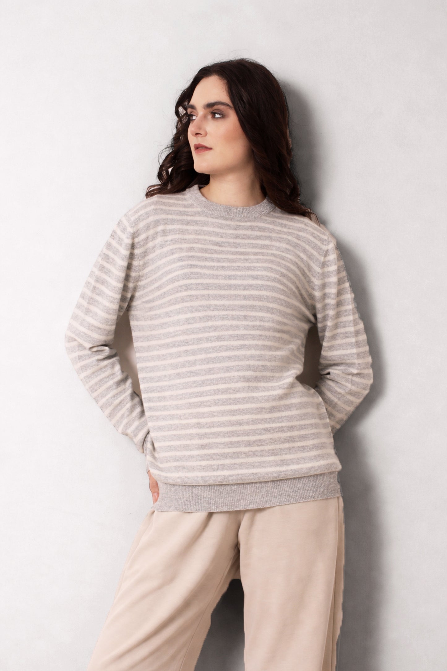 Light_Grey_and_Ivory_Cashmere_Striped_Crew_Neck_T_shirt_4-_Pashma_Women_s_c1bb38e9-00da-4d60-8944-924404daf335