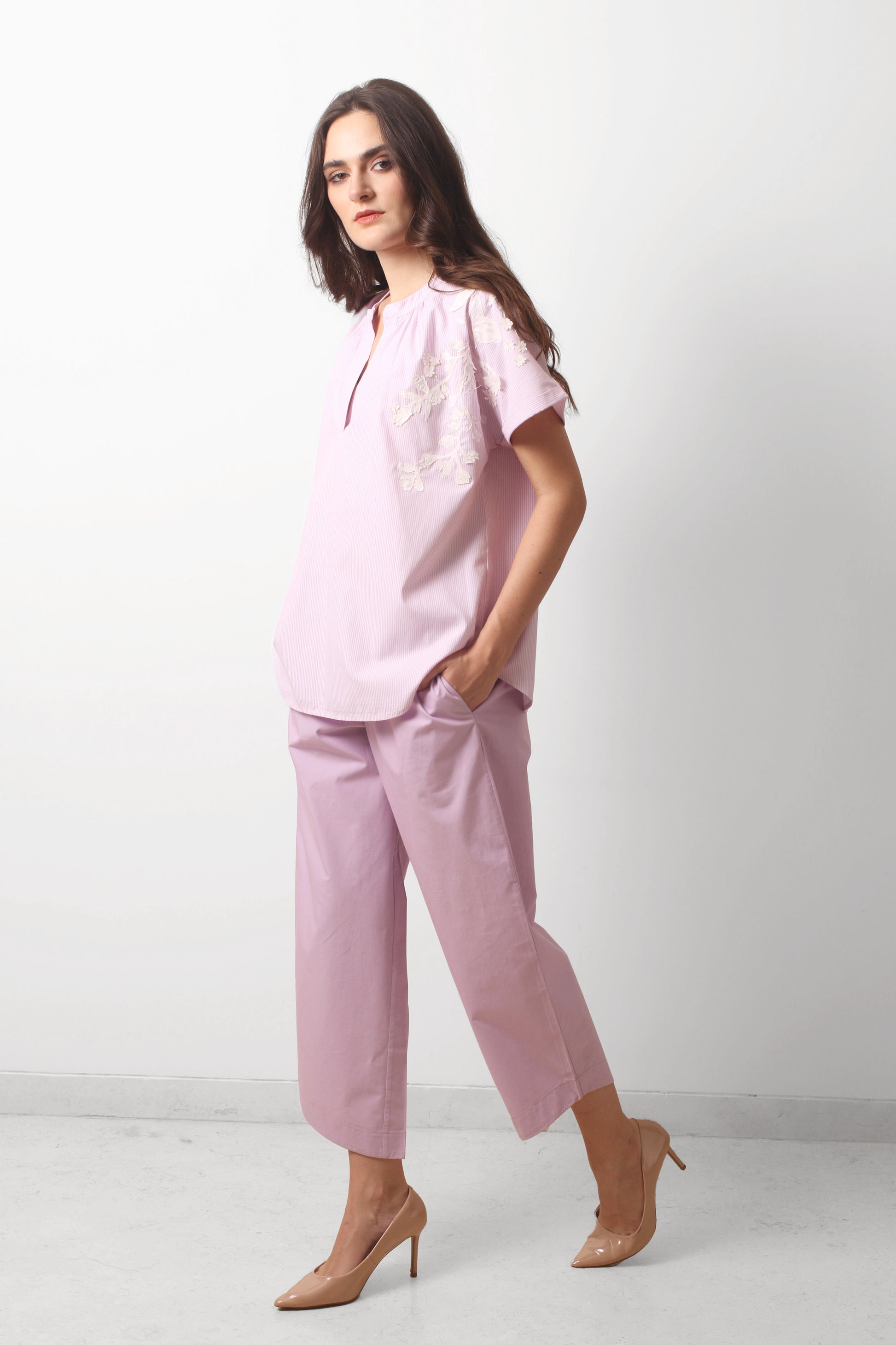 Mauve_Applique_Co-ord_Set_3-_Pashma_Women_s_3705304e-4c60-42e3-a587-271b6e5d6a1f