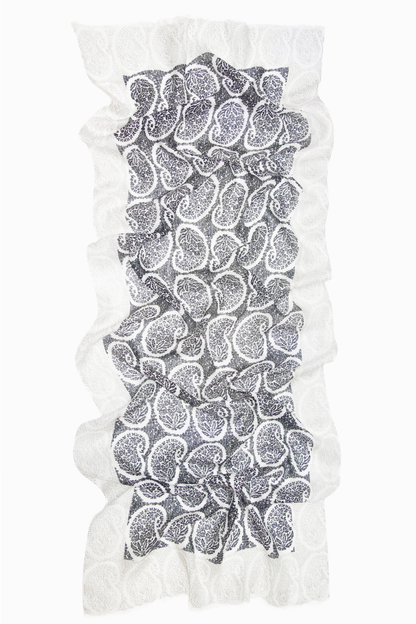 Monochrome_Paisley_Scarf_5-_Pashma_Women_s