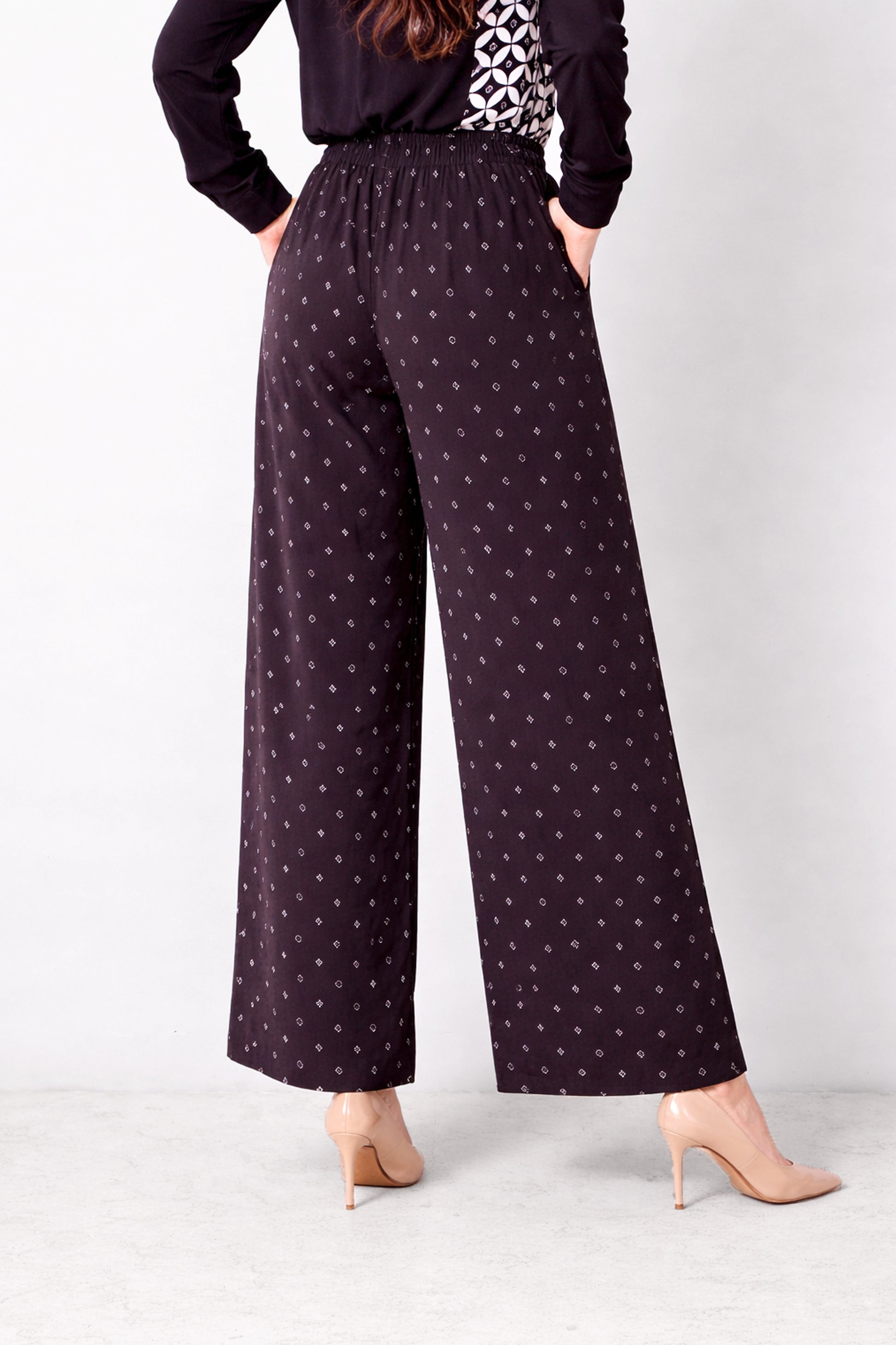 Monochrome_Viscose_Tabby_Pants_4-_Pashma_Women_s