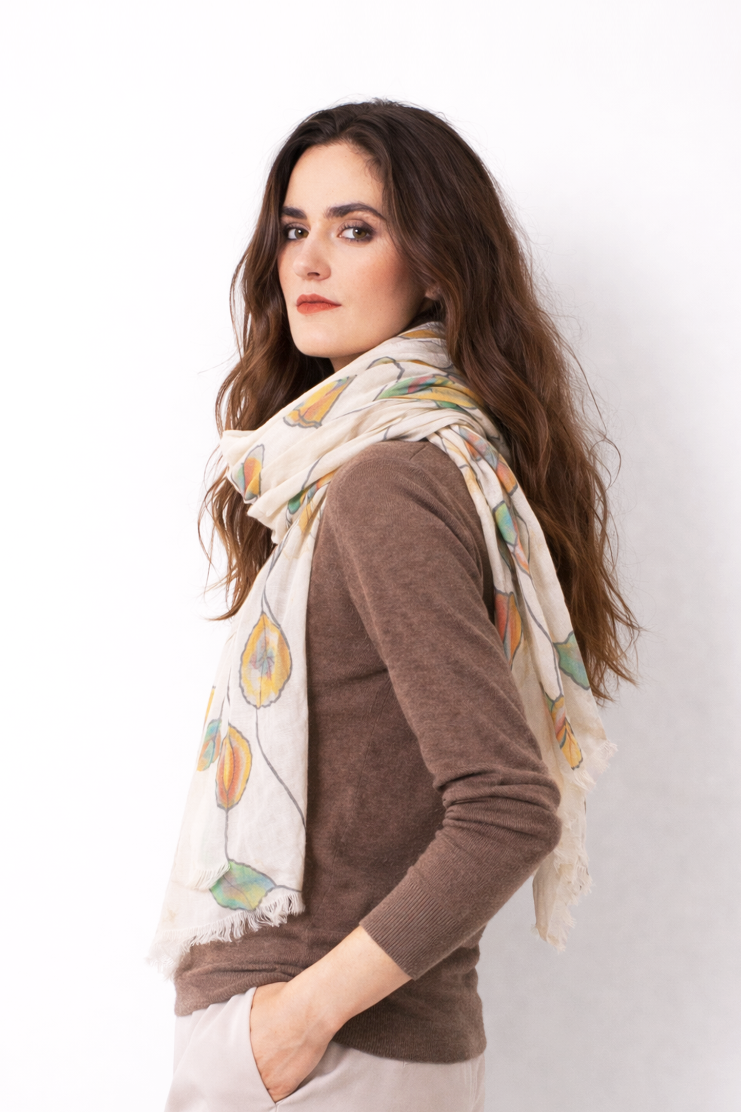 Multicolor_leaf_printed_scarf_4-_Pashma_Women_s_4cf8fd96-e2f8-41a0-9606-ecc815167ee5