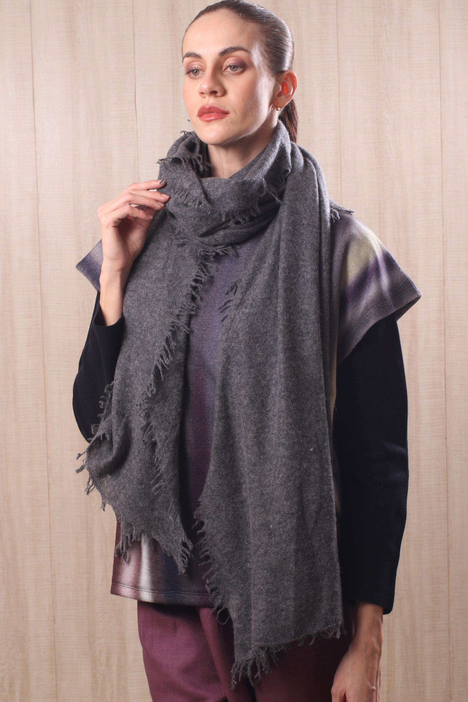 Nimbus Grey Knitted Cashmere Scarf 1- Pashma Women's