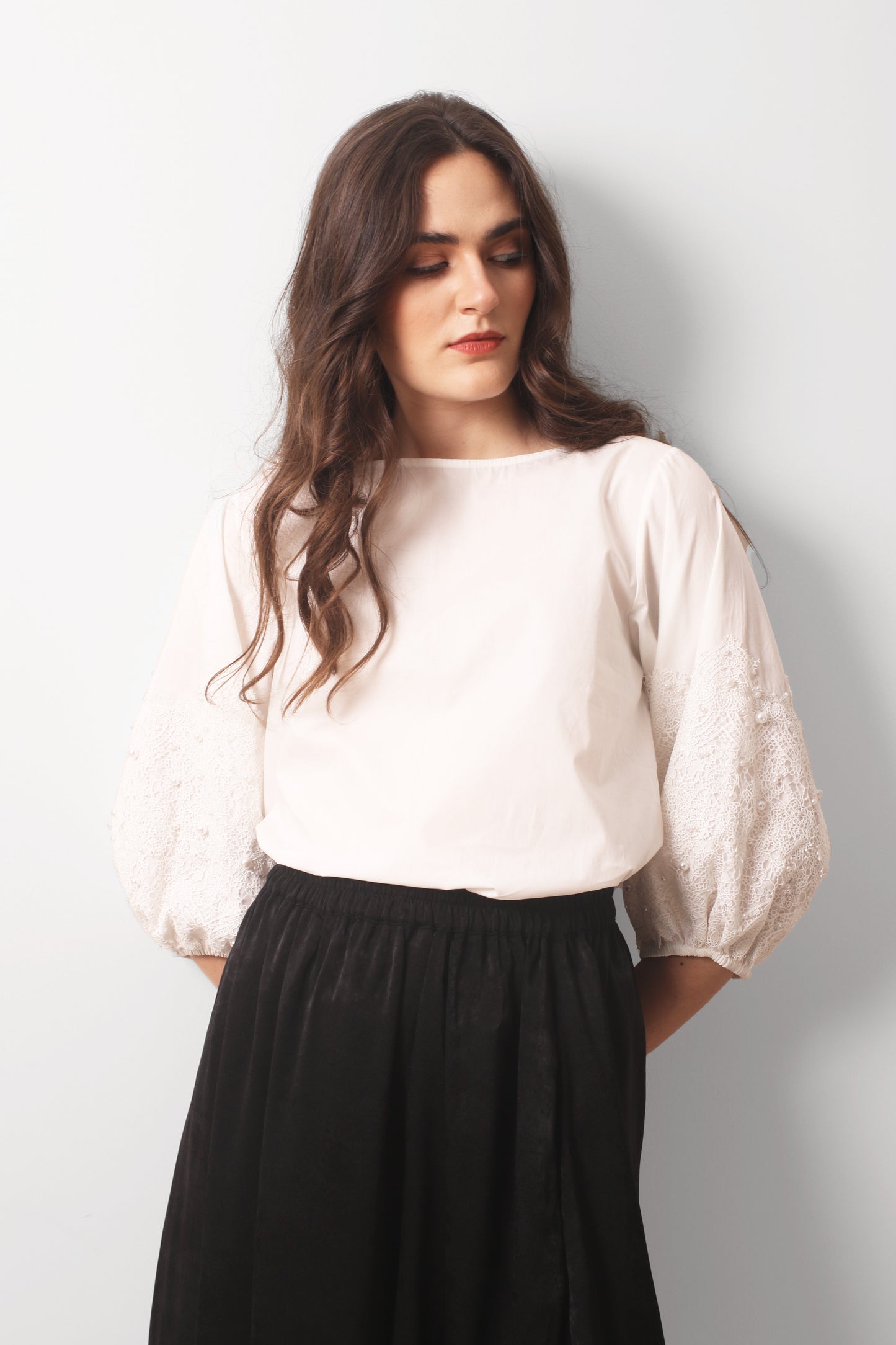 Pearl_whisper_Lace_Insert_Cotton_Linen_Blouse_3-_Pashma_Women_s
