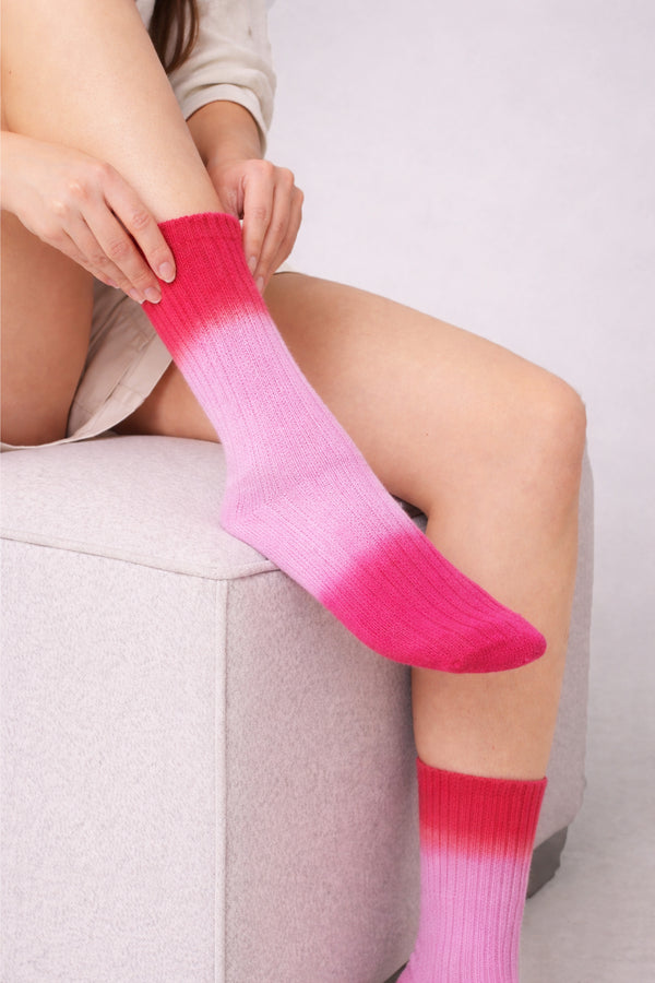 Pink_Purple_Dip_Dyed_Socks_2-_Paashma_Women_s