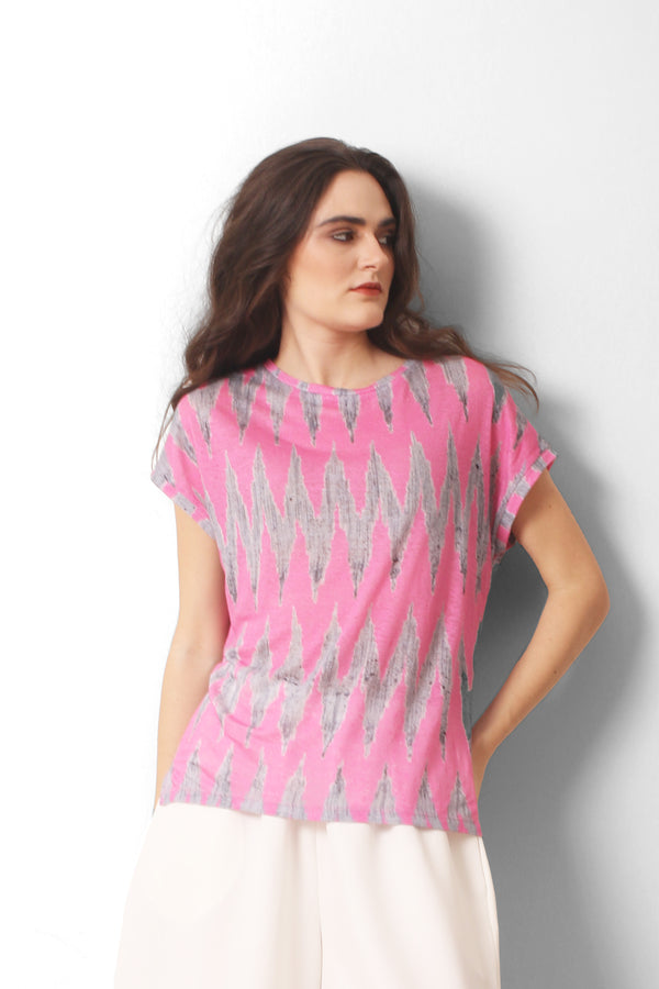 Pink_ikat_knitted_linen_T-Shirt_1-_Pashma_Women_s_6199f244-2e36-47ec-a842-a17dae9b7e95