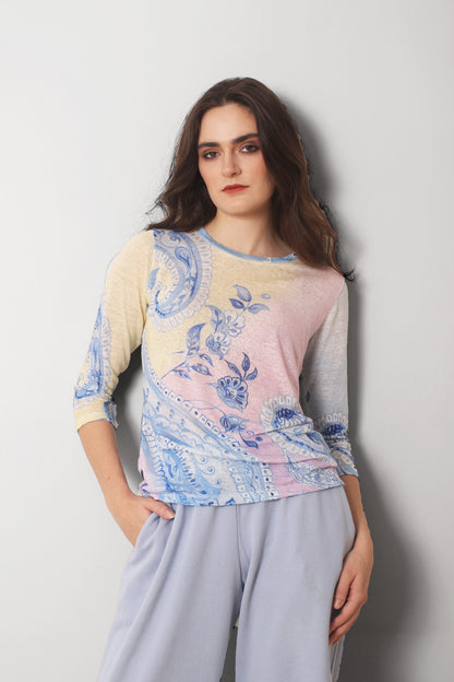 تيشيرت مطبوع من الكتان المحبوك بألوان الباستيل