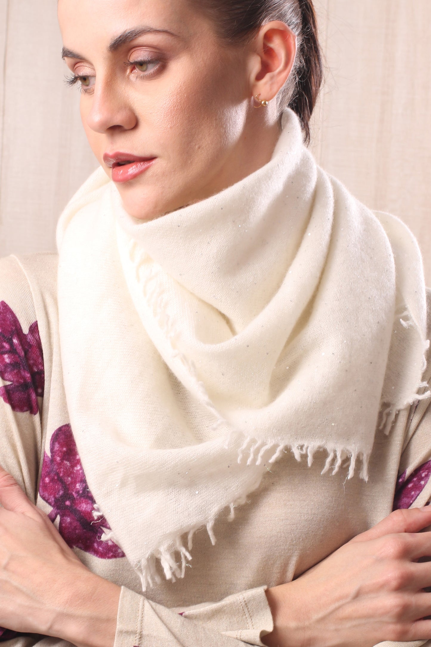 Swan White Diamond Yarn Cashmere Scarf- Pashma Women's