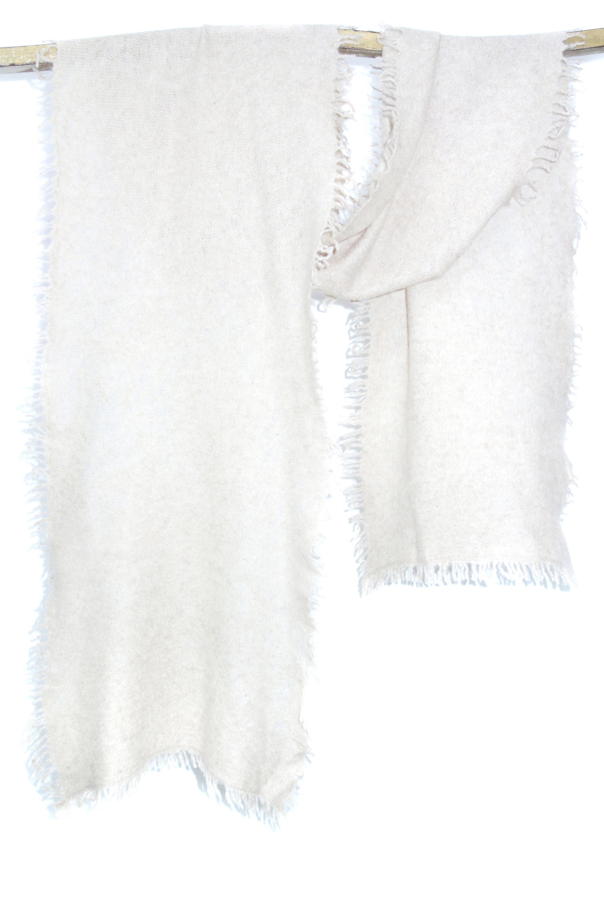 Swan White Knitted Cashmere Scarf 1- Pashma Women's