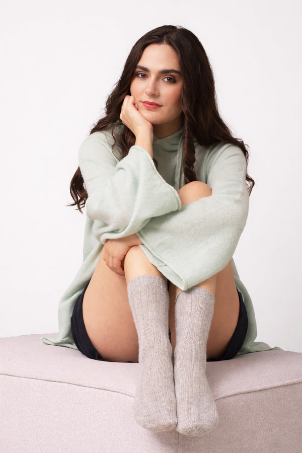 Taupe_Cashmere_Socks_2-_Pashma_Women_s_a04618da-6807-408a-b7eb-fa78a6d2882c