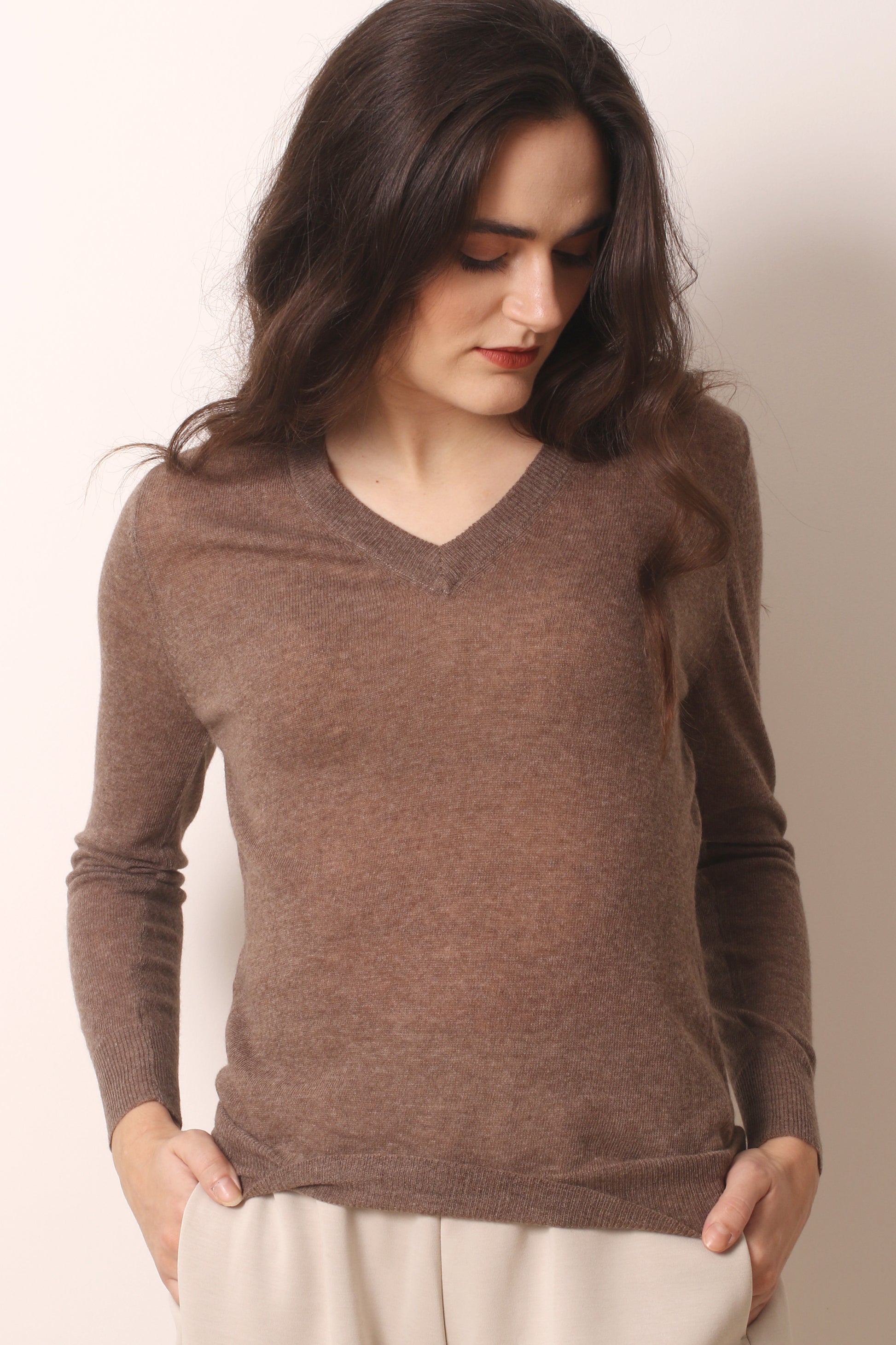 Taupe Cashmere T shirt 1- Pashma Women's