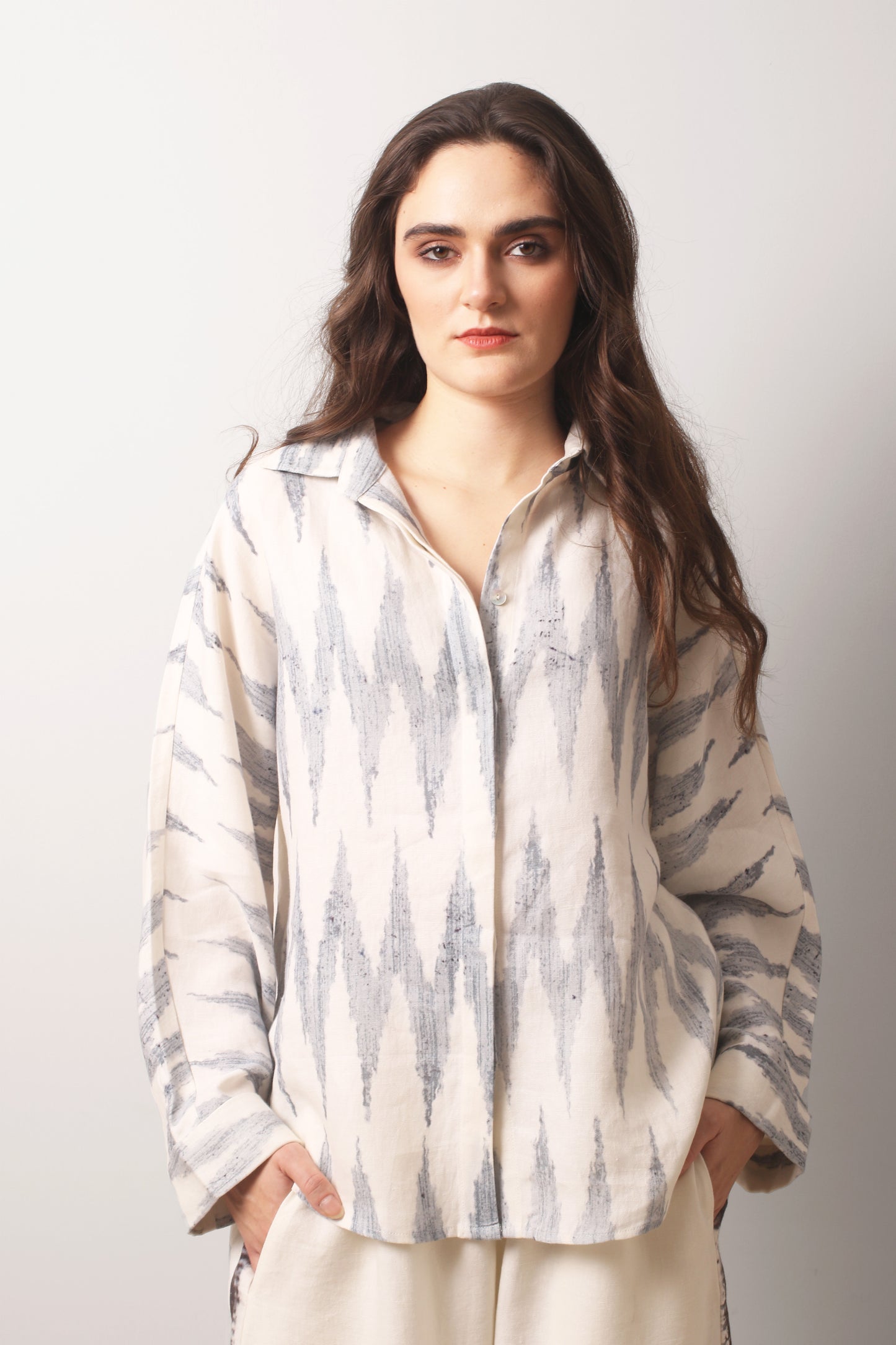 ikat_Linen_Shirt_2-_Pashma_Women_s_dca8cde6-76d5-4e2f-96ae-a0a66b5344ad