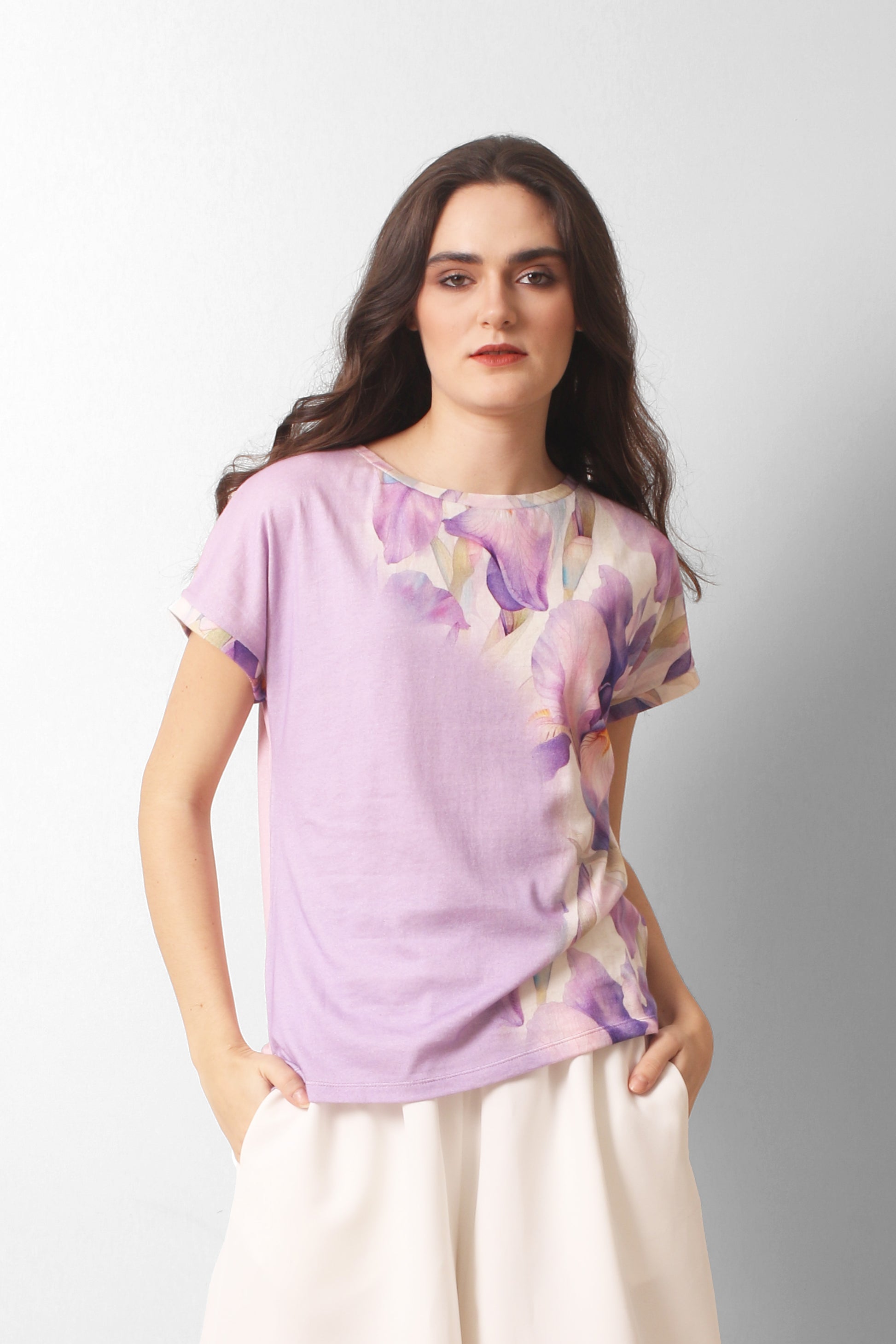 lilac_floral_print_cotton_cashmere_T-shirt_1-_Pashma_Women_s_2cec610e-598e-418b-a79d-821e6e8d224b