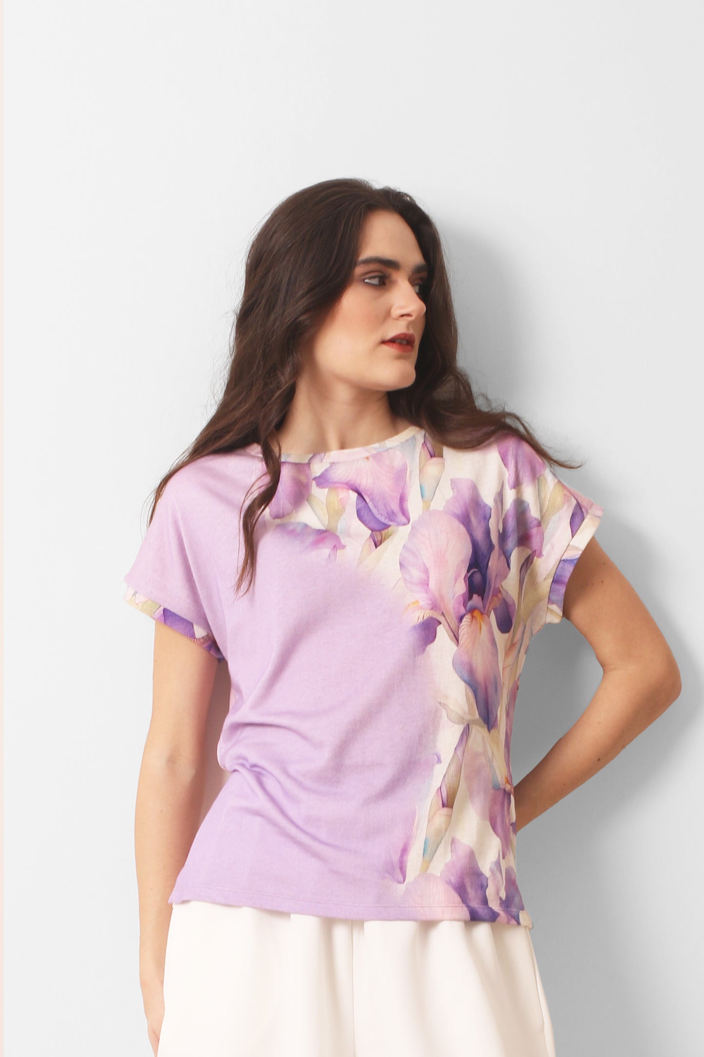 lilac_floral_print_cotton_cashmere_T-shirt_2-_Pashma_Women_s_3f9eb068-0015-4ce4-aa7e-649e5e8e4aa4